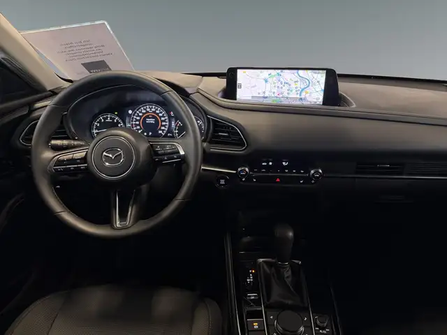 Mazda CX-30 view 11