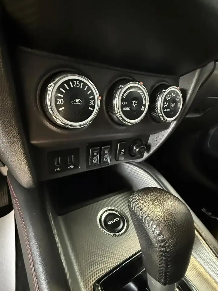 Mitsubishi RVR снимка Mitsubishi RVR