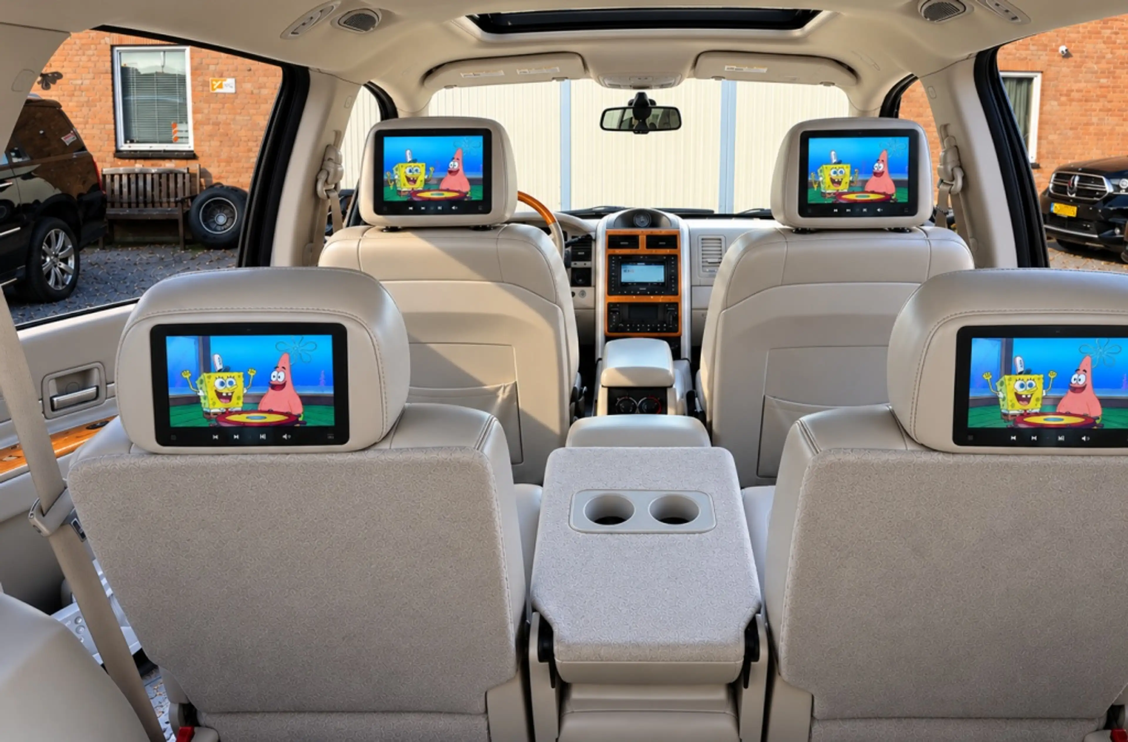 Chrysler Grand Voyager 5.7 V8 HEMI 4X4 AWD 8PERSOONS OPEN-DAK — photo 3