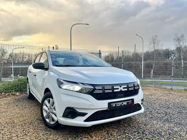 Dacia Sandero 1.0i SCe Essential LED/BLUETOOTH/CRUISE/USB/CARNET