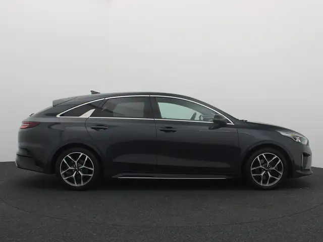 Kia Proceed view 16
