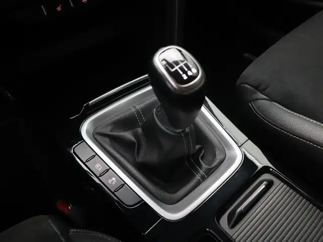 Kia Proceed view 28