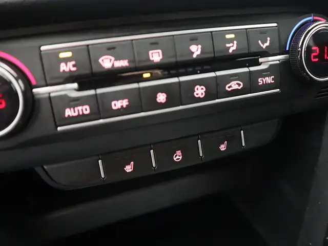 Kia Proceed view 13