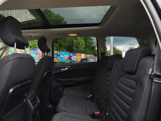 Ford Galaxy view 12