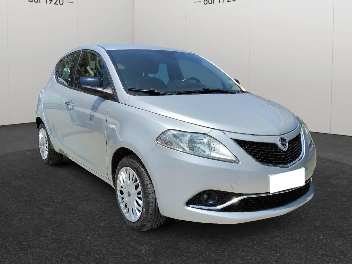 Lancia Ypsilon III 2015 - 1.3 mjt Gold s&s 95cv my16 Argento - 2