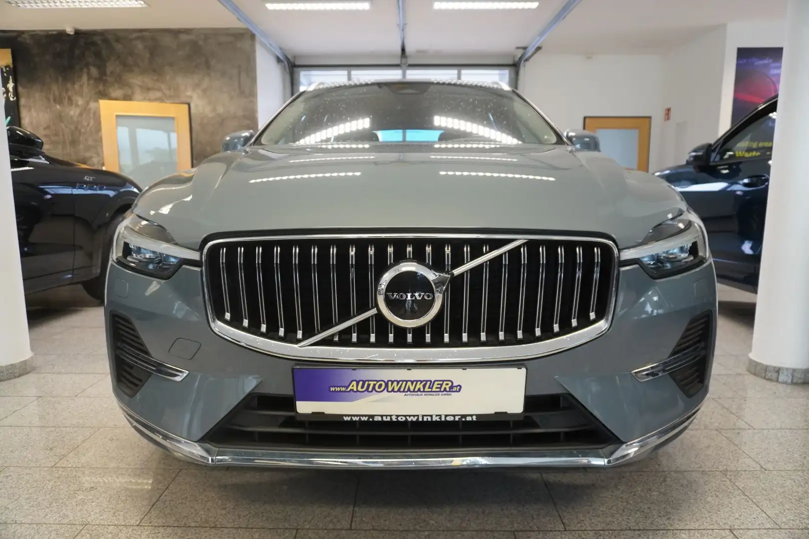 Volvo XC60 T6 Inscription Expression PHEV AWD Aut./Panorama/ Grau - 2