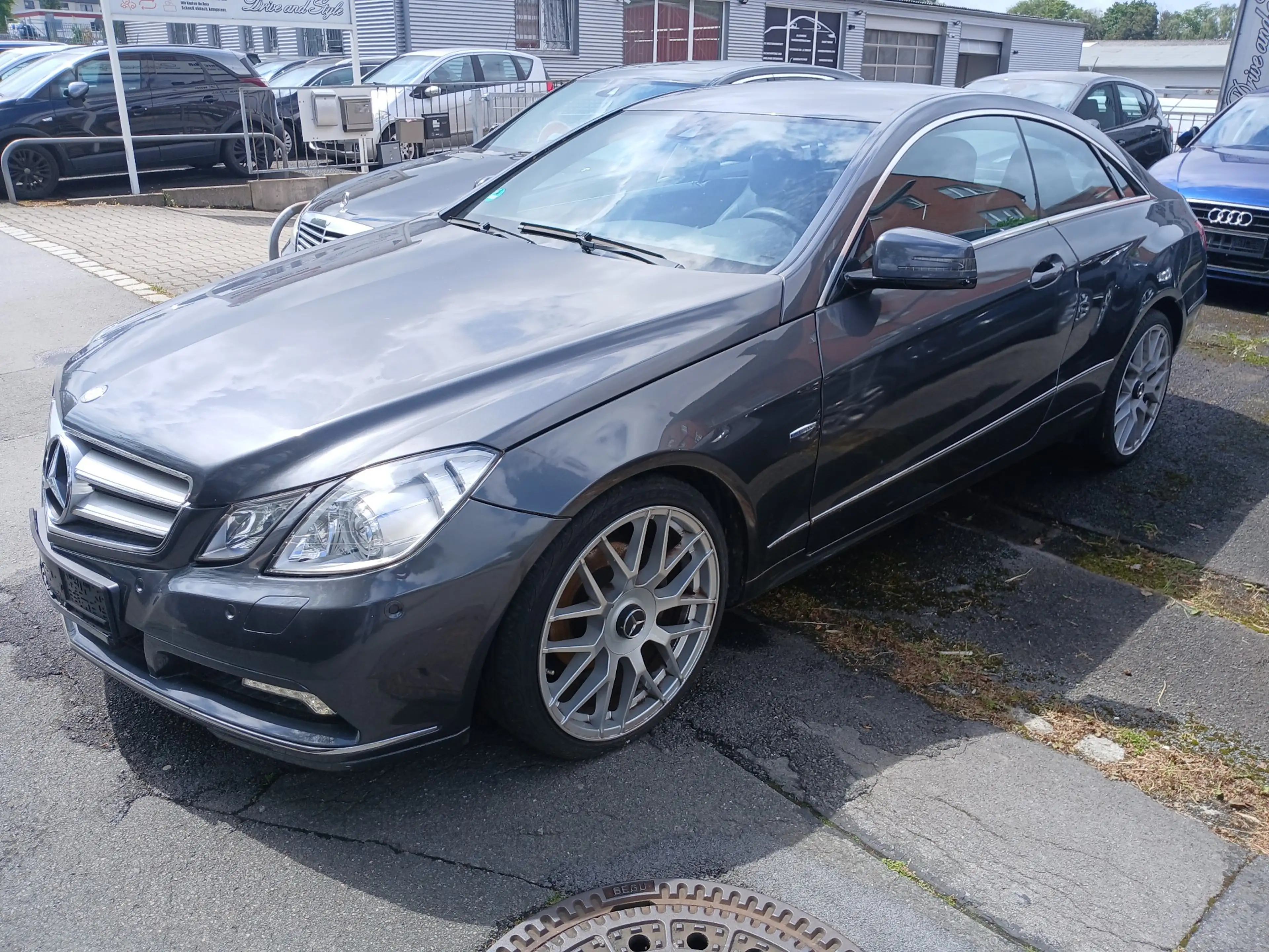 Mercedes-Benz E 250 Coupe CGI BlueEF Automatik Elegance