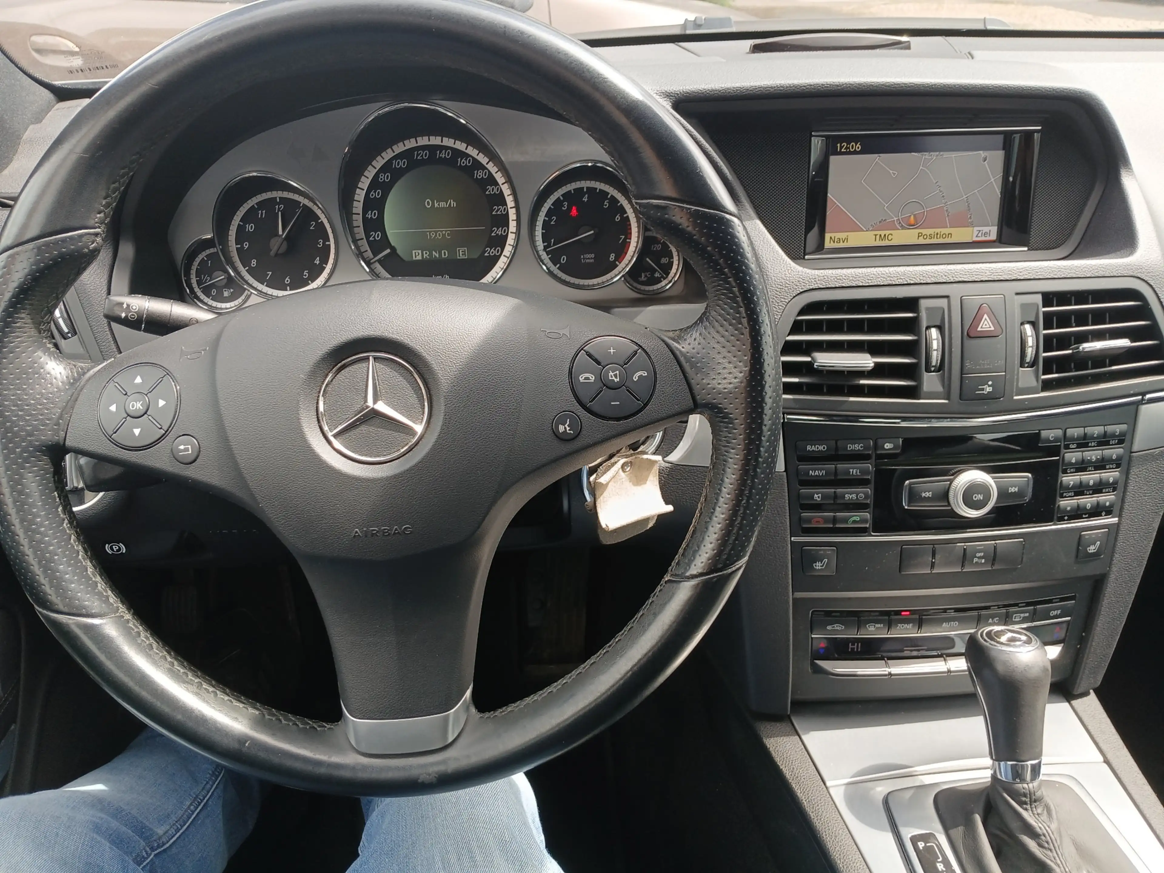 Mercedes-Benz E 250 Coupe CGI BlueEF Automatik Elegance — photo 8
