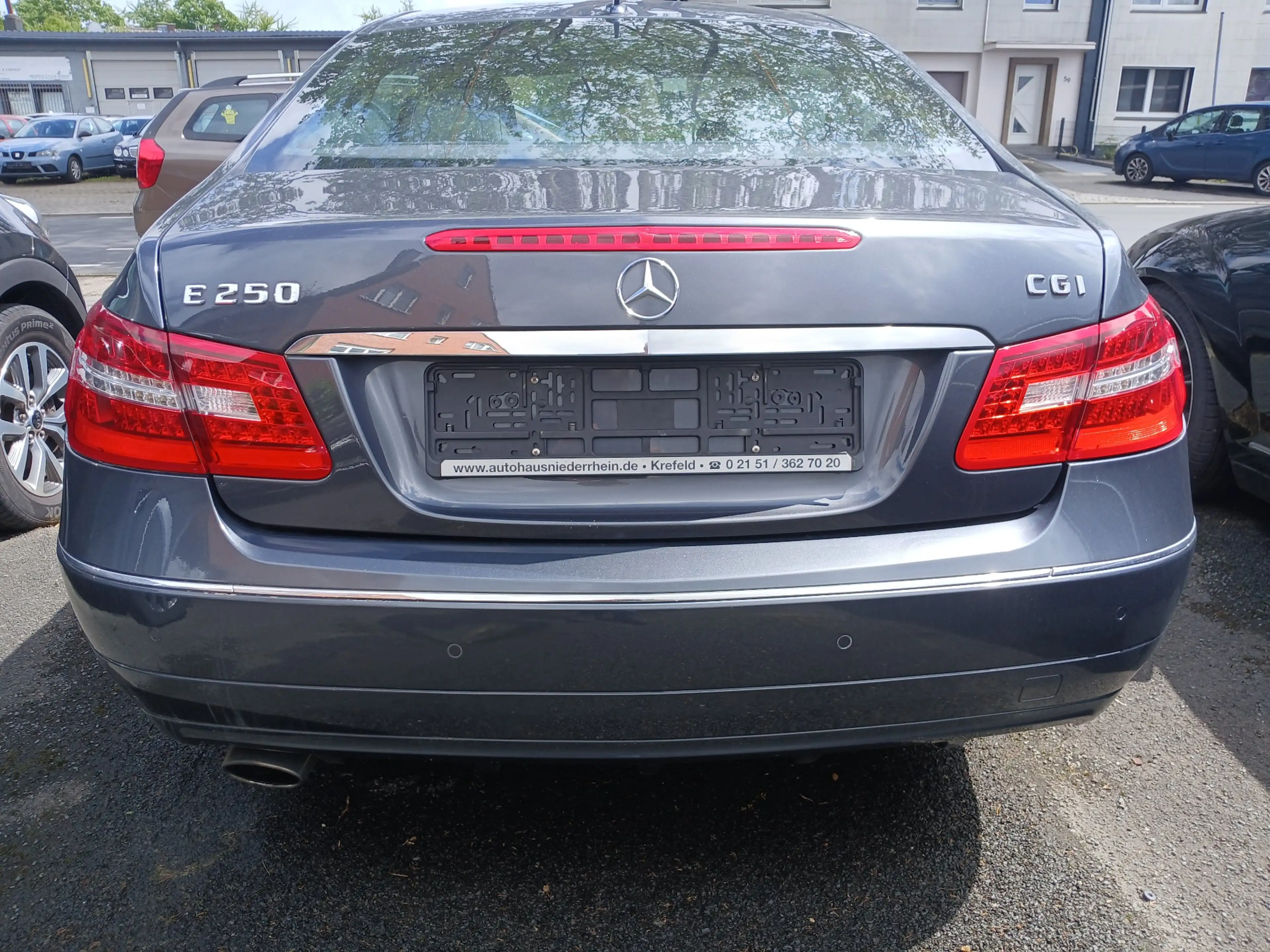 Mercedes-Benz E 250 Coupe CGI BlueEF Automatik Elegance — photo 4
