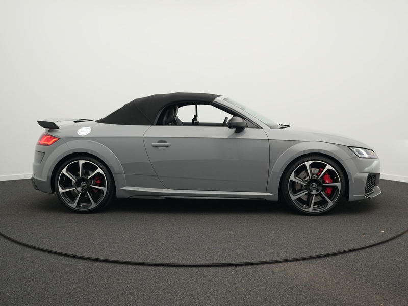 Audi TT RS S tronic — photo 11