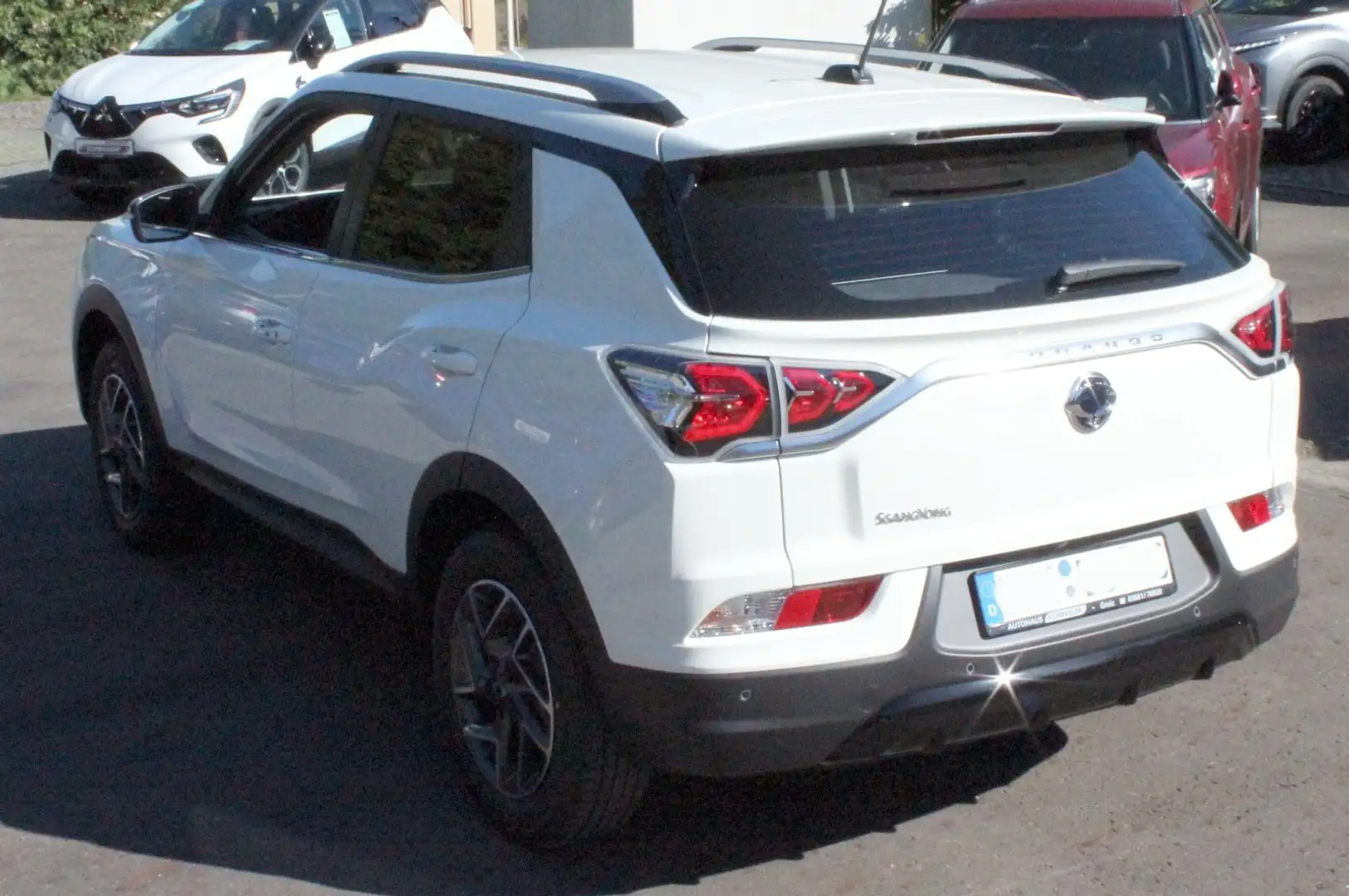 KGM Korando E-Motion Bronze MY23 Beyaz - 2