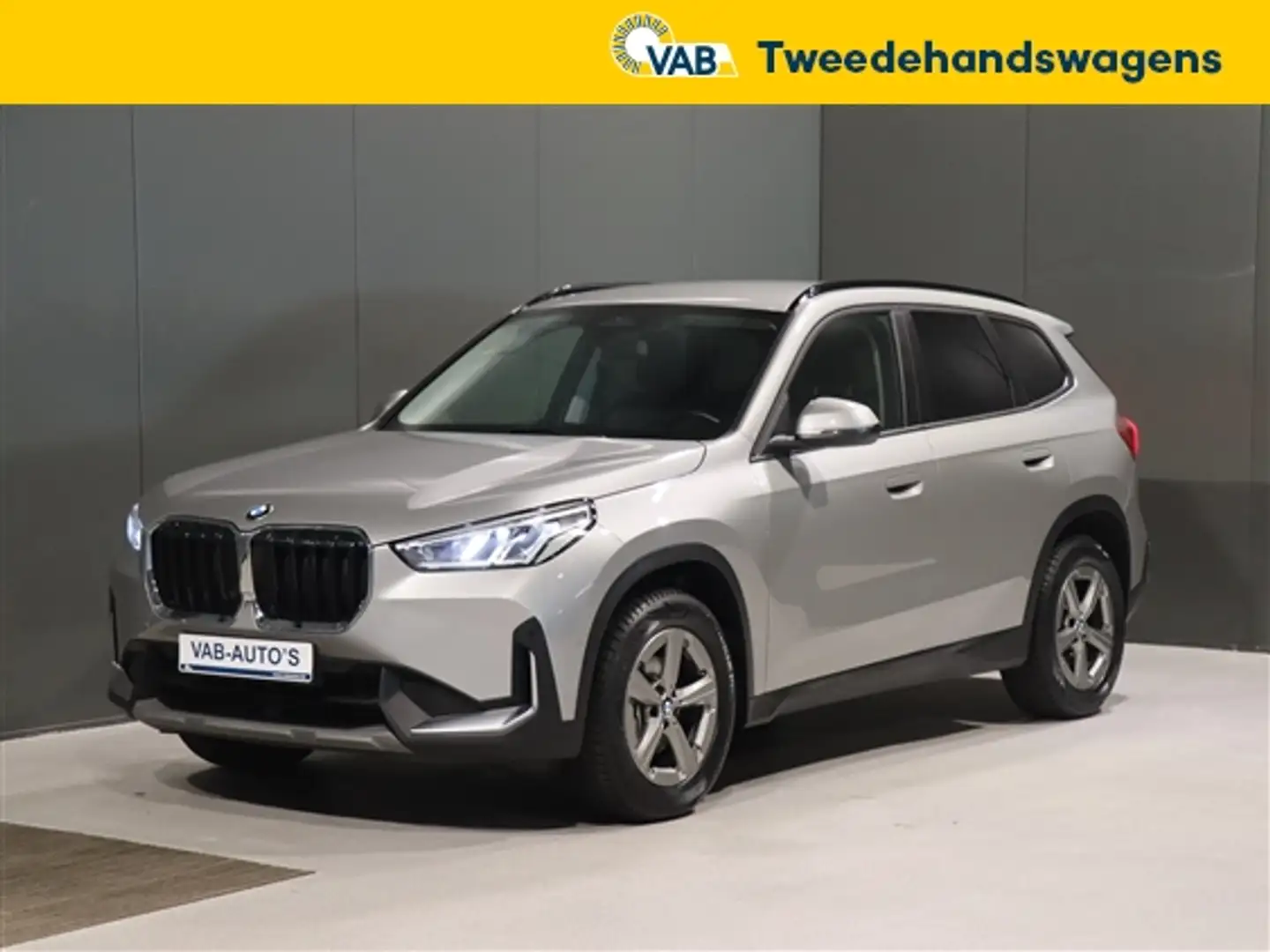 BMW X1 sdrive 18i Zilver - 1