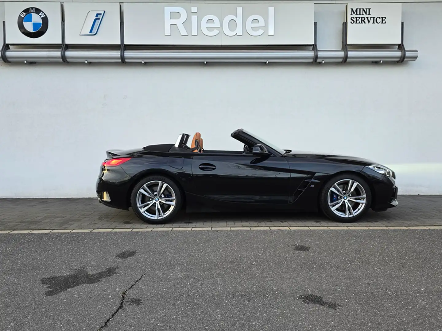 BMW Z4 sDrive30i M SPORT adapLED ACC Head-Up h/k DAB Schwarz - 2