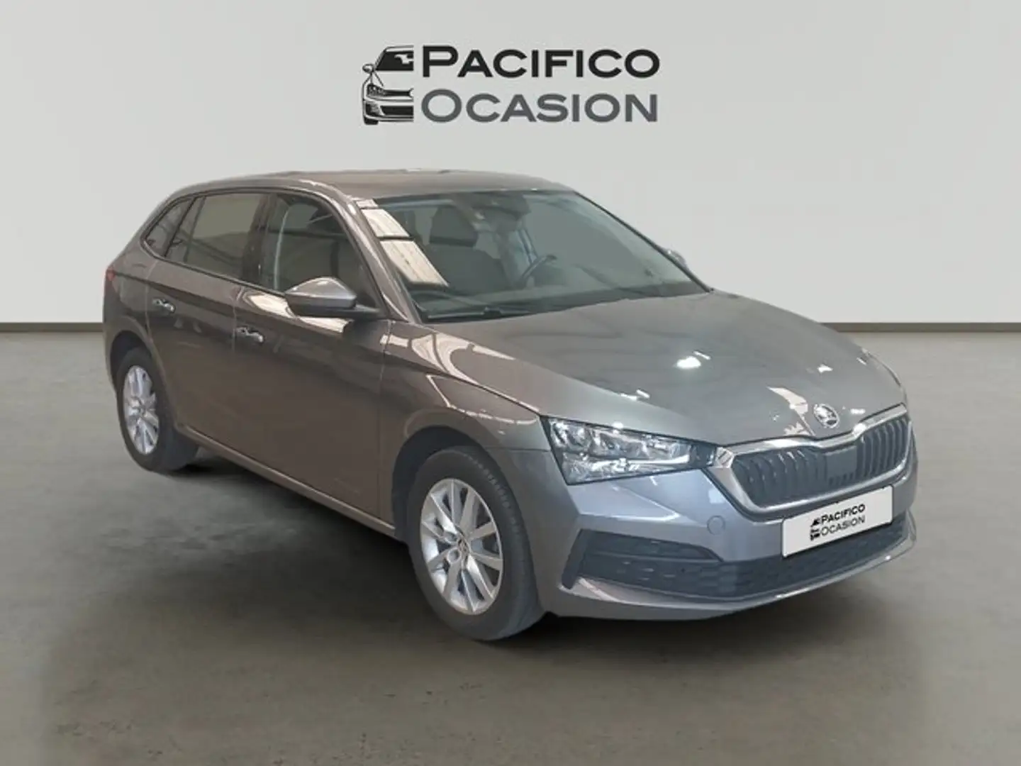Skoda Scala 1.0 TSI Active 81kW Gris - 1