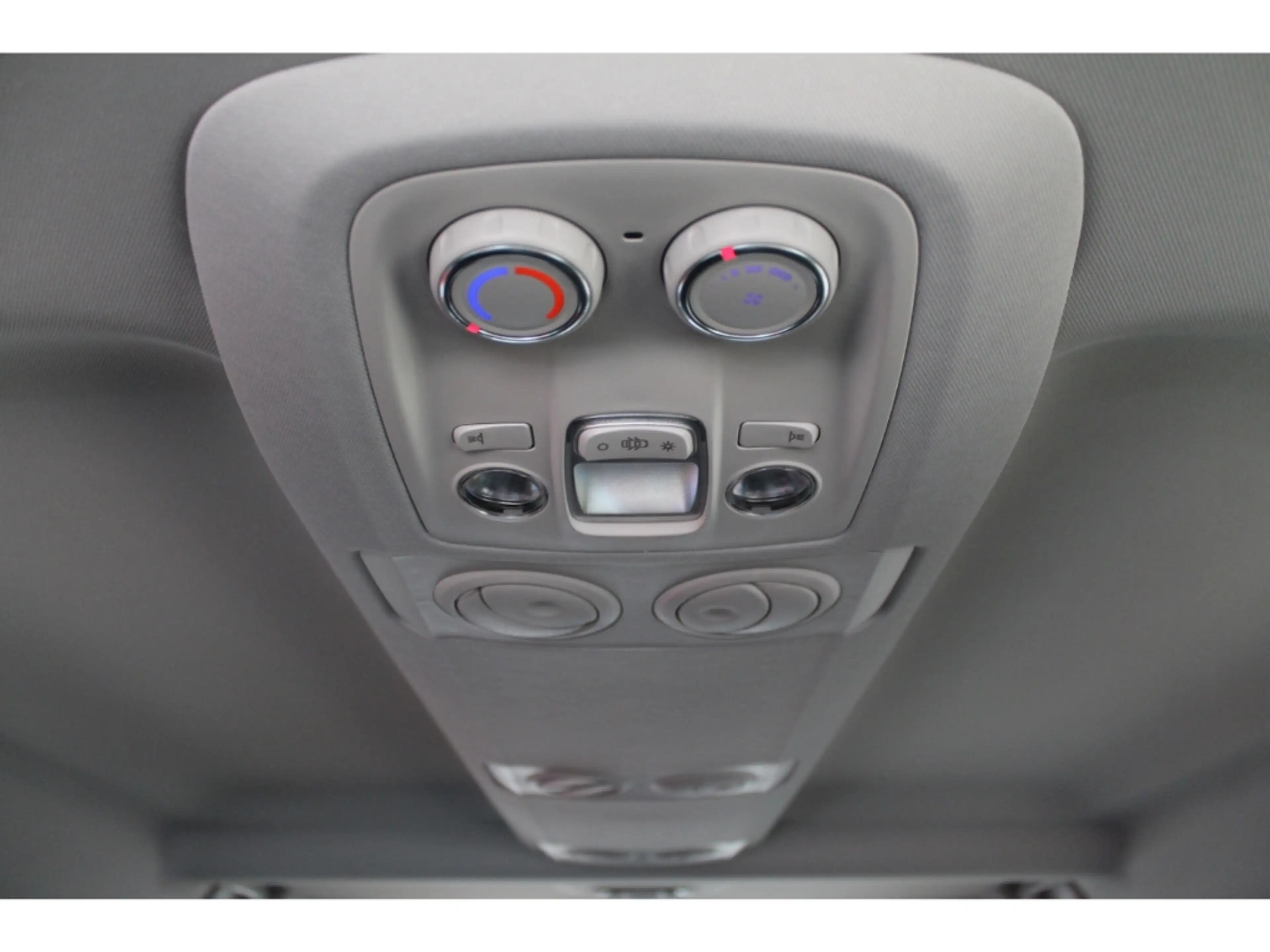Citroen Jumpy Kombi M L2 AHK Navi Kamera Klima-Paket DAB — photo 14