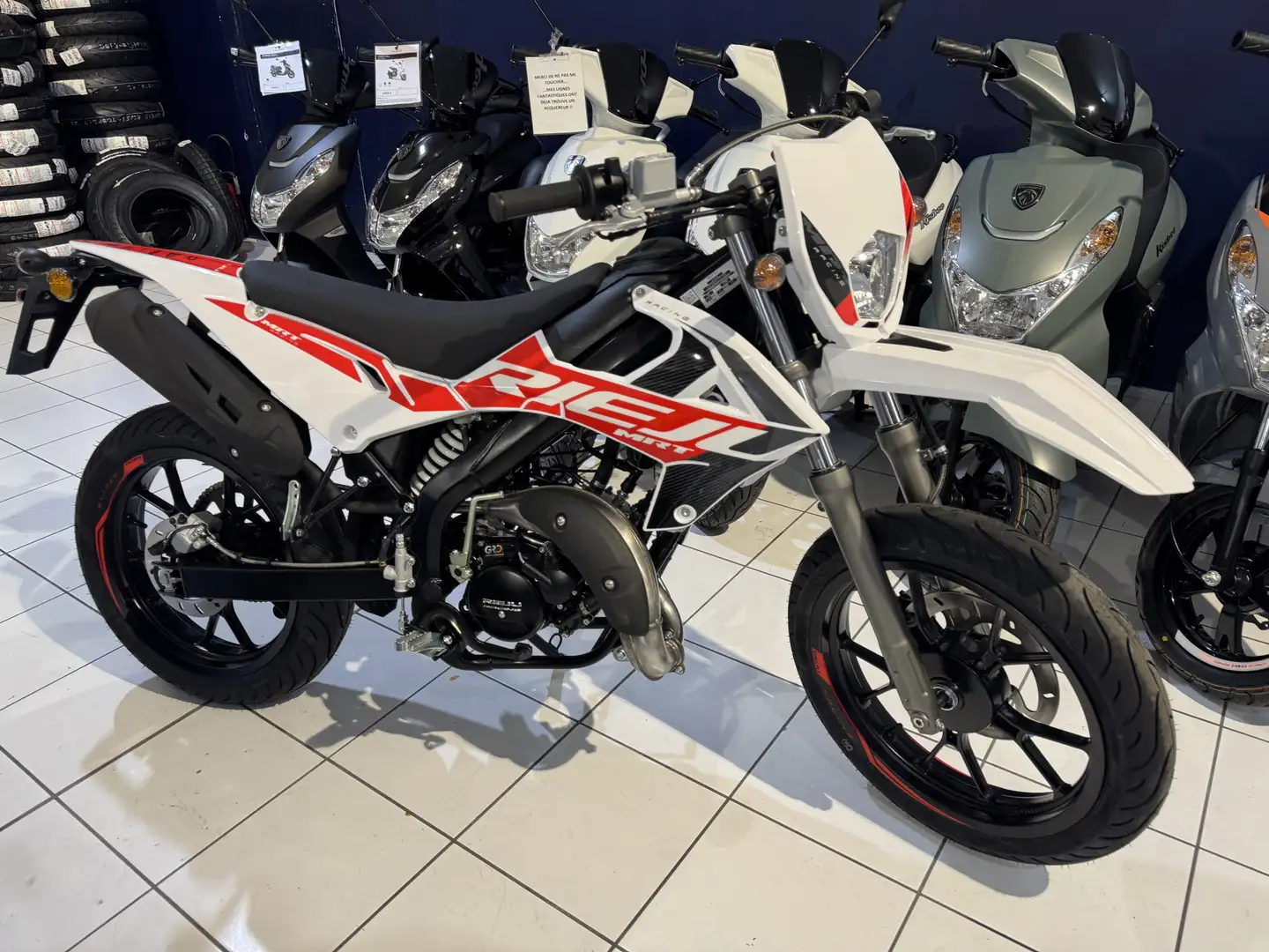 Rieju MRT 50 Blanc - 1