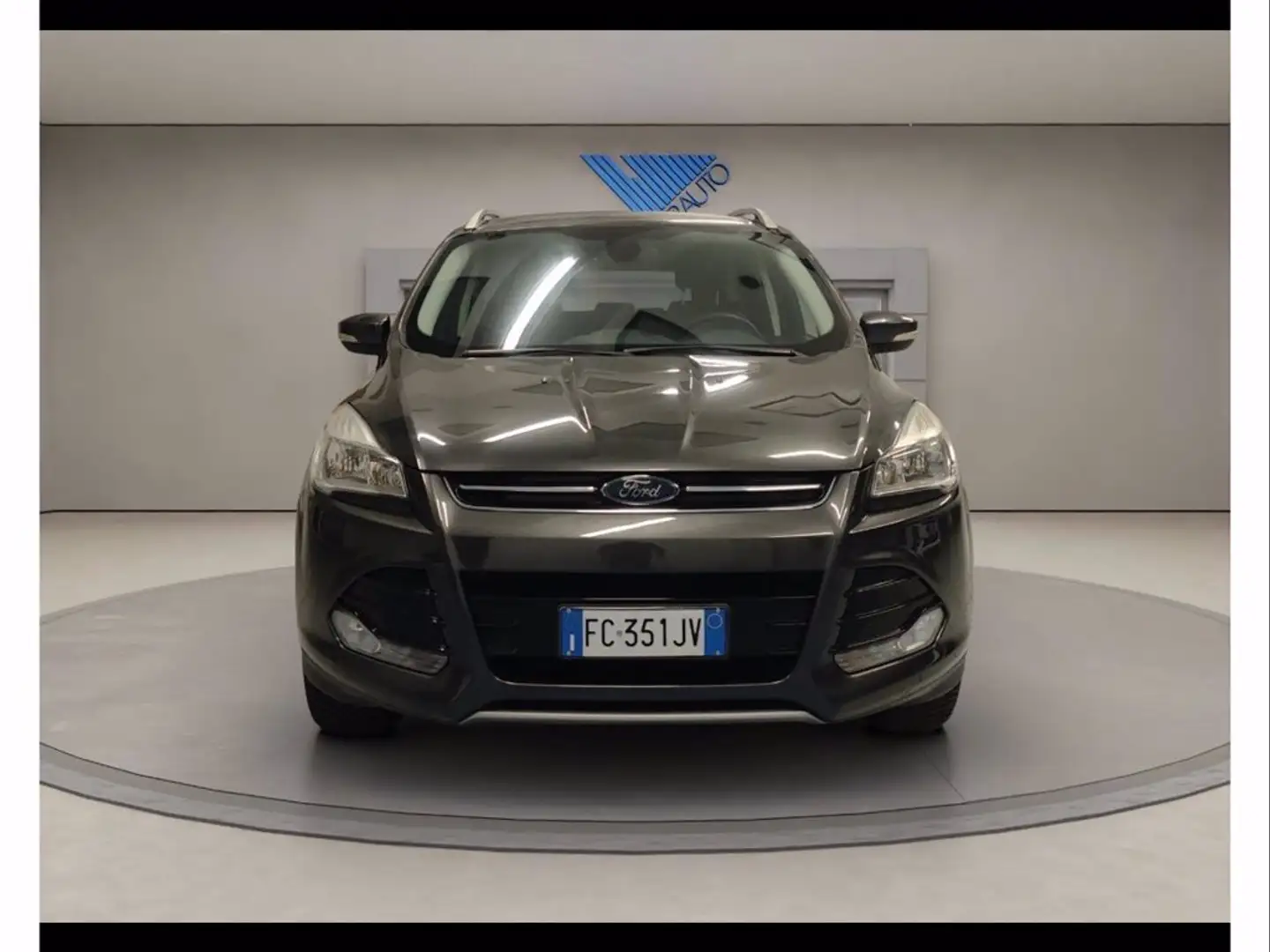 Ford Kuga 2.0 TDCi Titanium Grey - 2