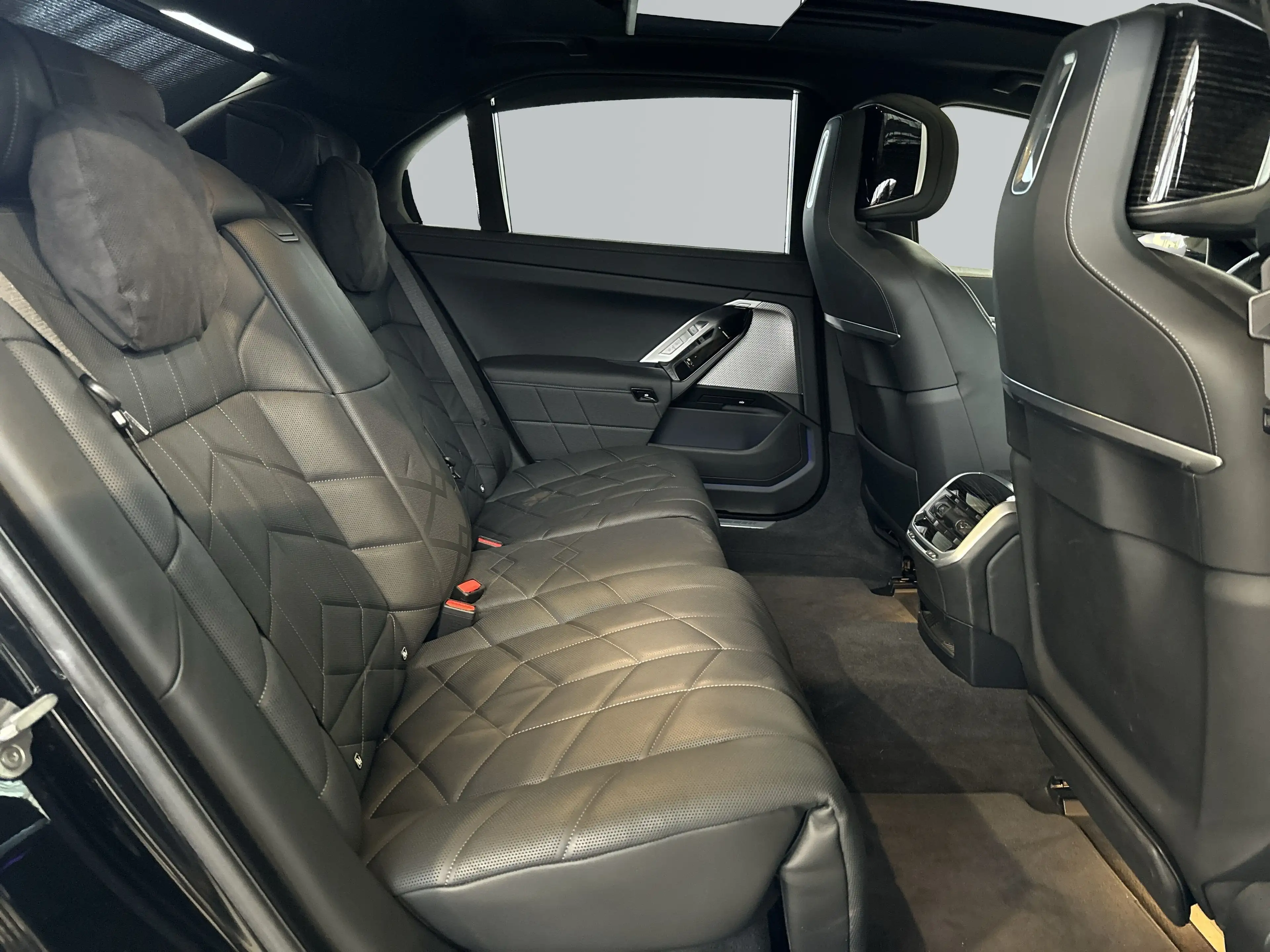 BMW i7 xDrive60 820€ o. Anz*M Sportpaket*Executice Lounge — photo 10