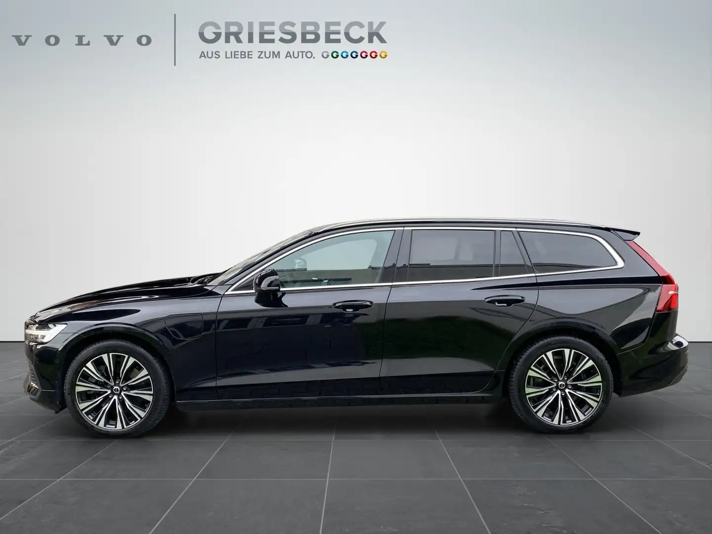 Volvo V60 Kombi T8 Twin Engine AHK*SHZ vo+hi*AWD*StHzg* Schwarz - 2