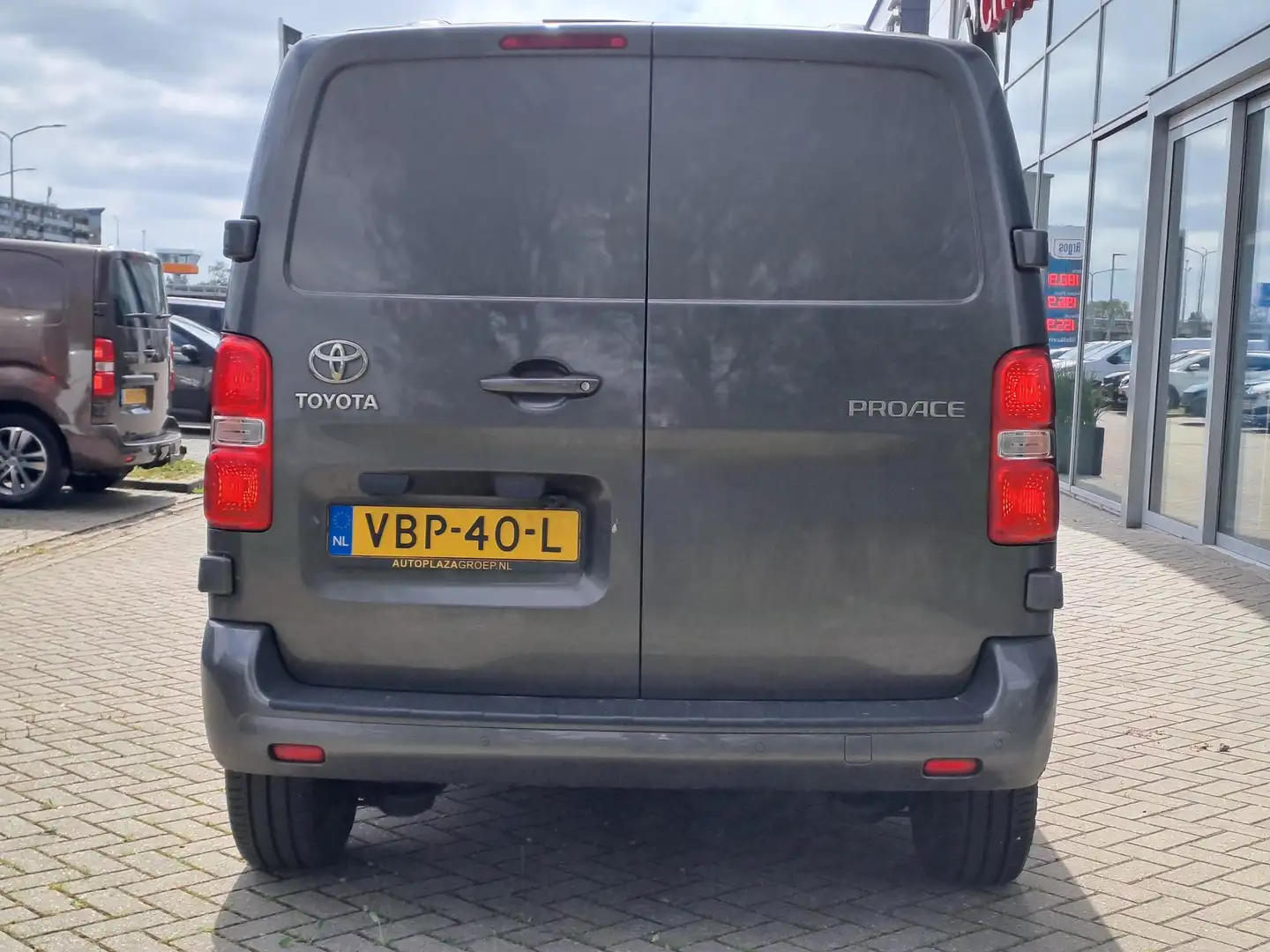 Toyota Proace Worker 2.0 D-4D Creator - 2