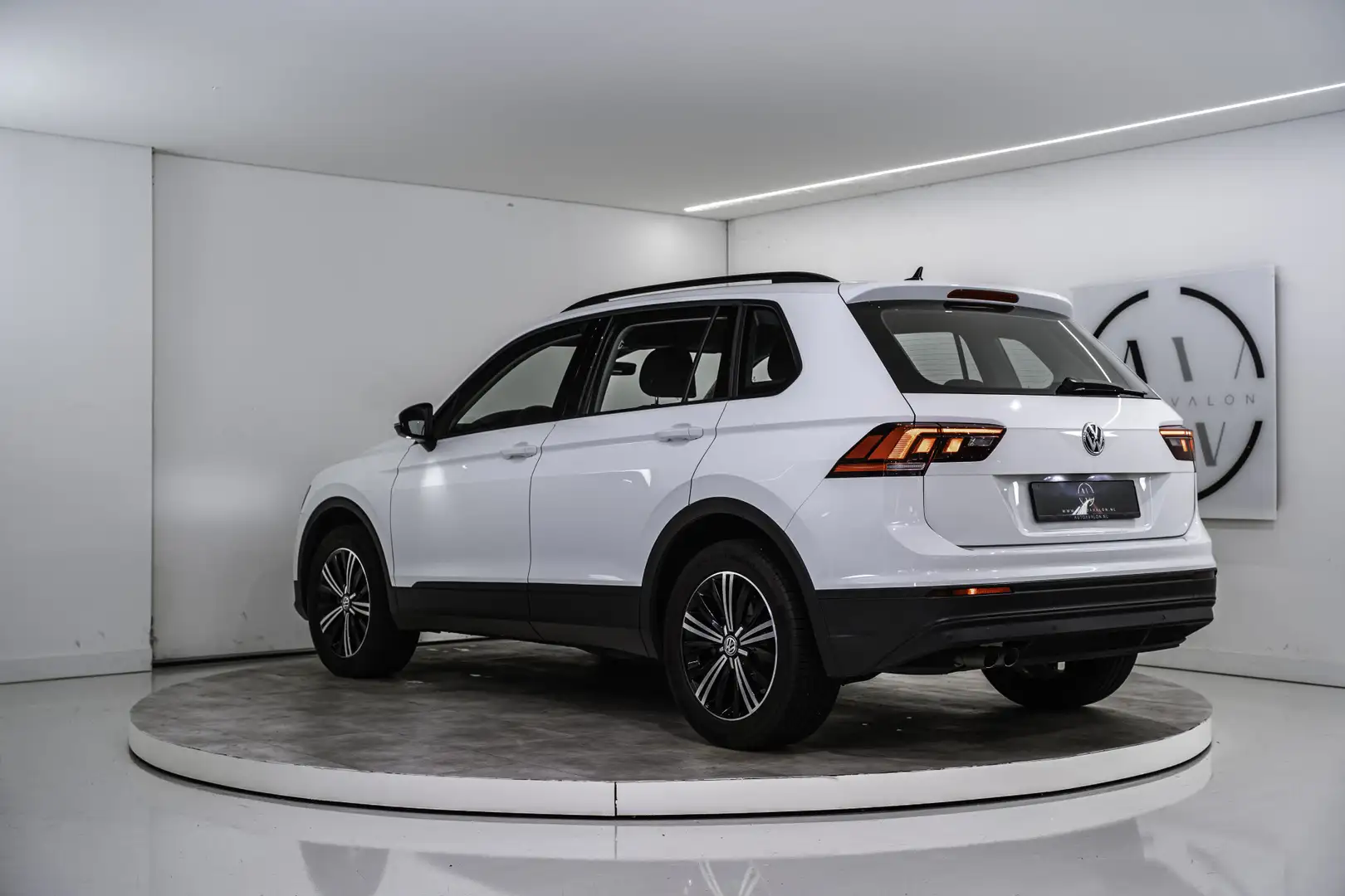 Volkswagen Tiguan 1.4 TSI 4Motion Highline 150PK | Stoelverwarming | Wit - 2