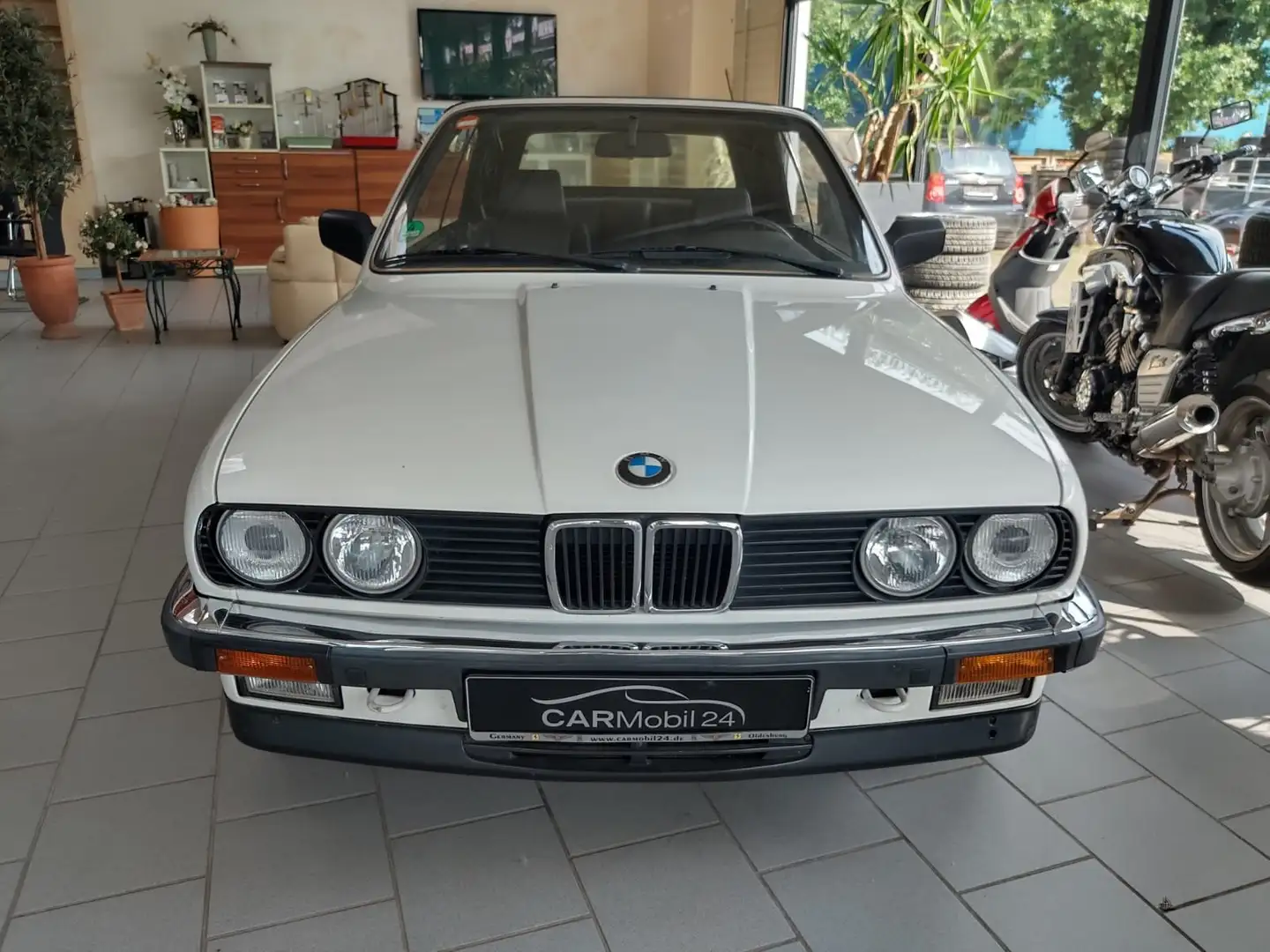 BMW 325 325i Aut. Cabrio*H-Kennz*Hardtop*Leder* Weiß - 2