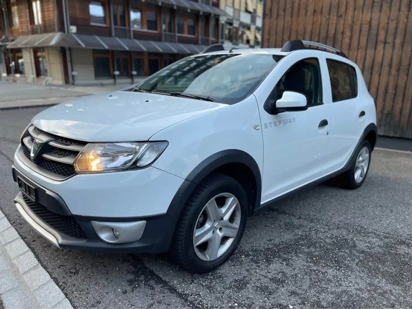 Dacia Sandero TCe 90 Stepway Ambiance - 2