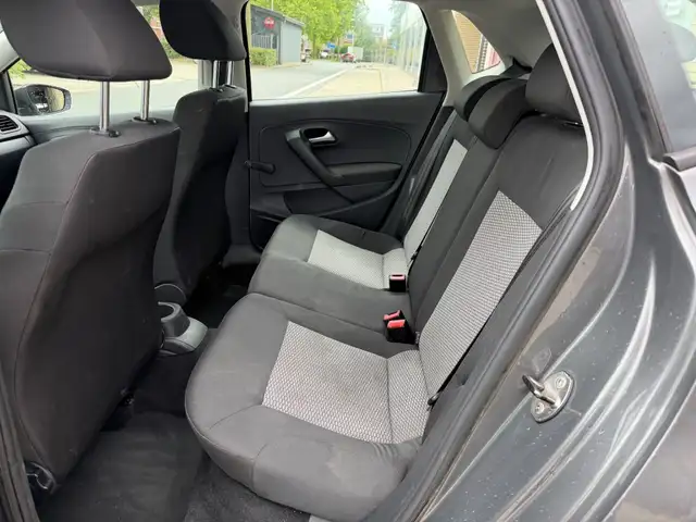 Volkswagen Polo view 12