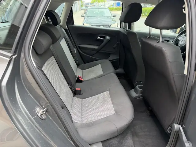 Volkswagen Polo view 11