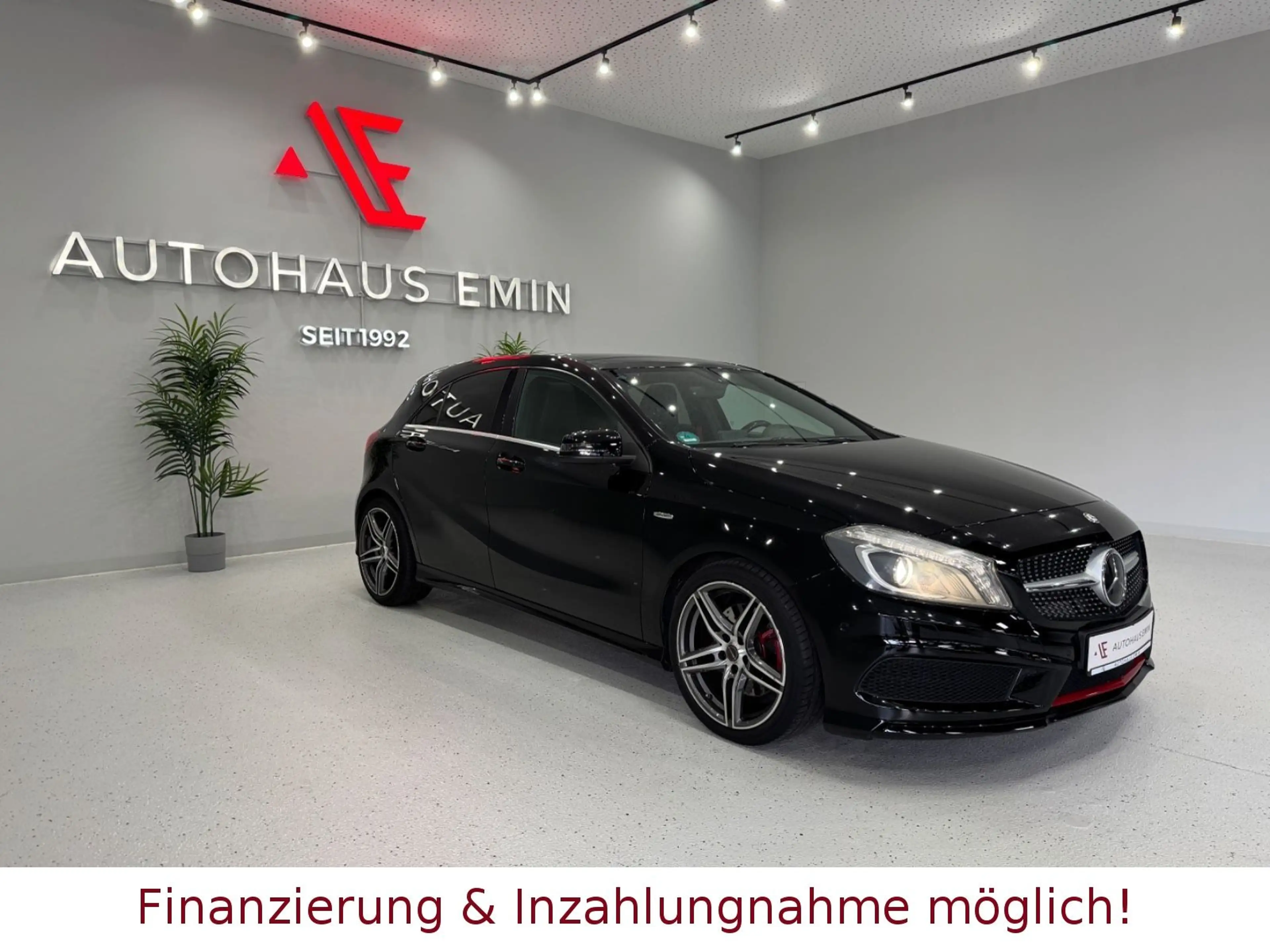 Mercedes-Benz A 250 Sport *PANORAMA,BI-XENON!*