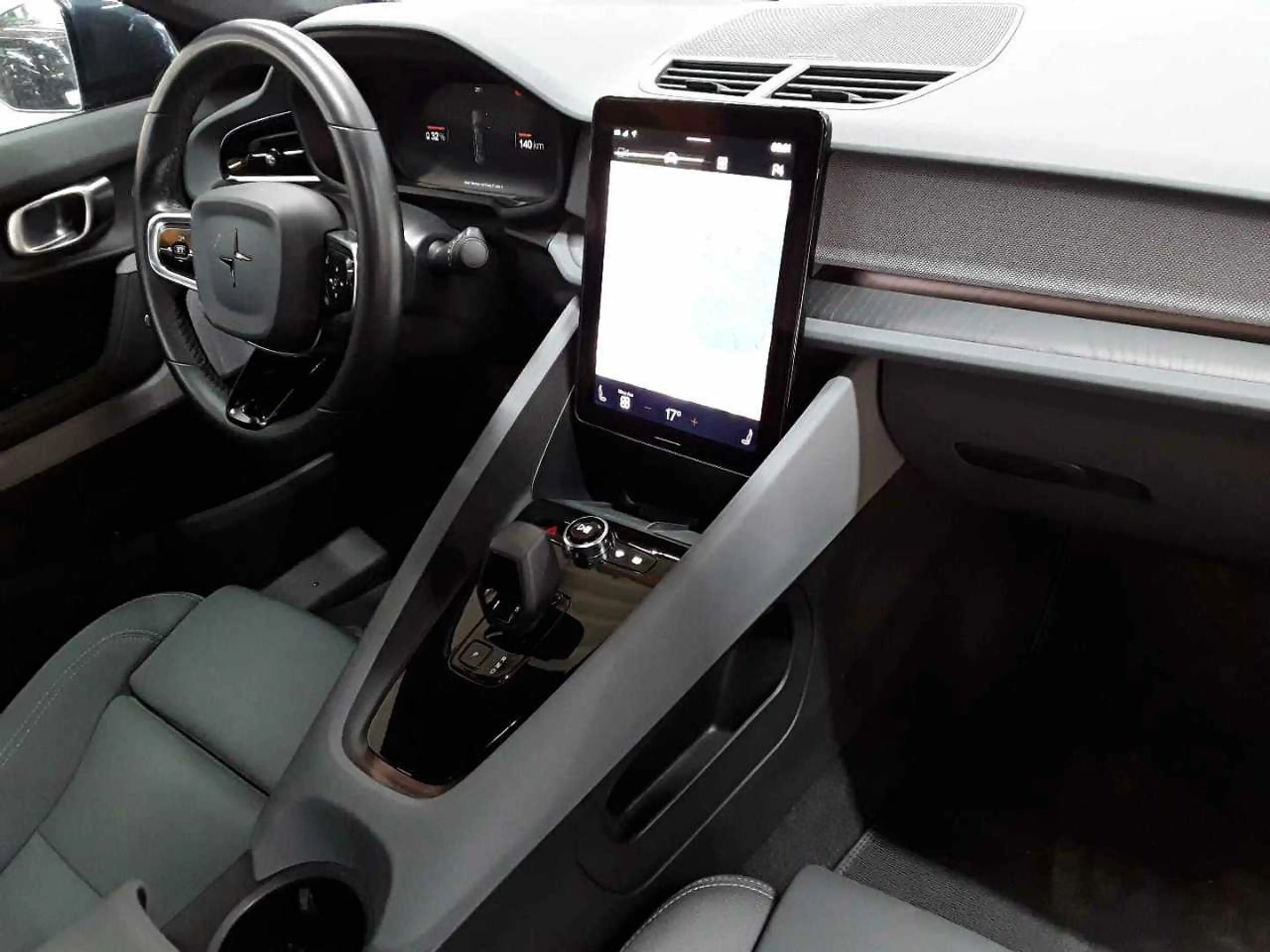 Polestar 2 Polestar 2 LR 78kWh Plus / Pilot Litle — photo 9