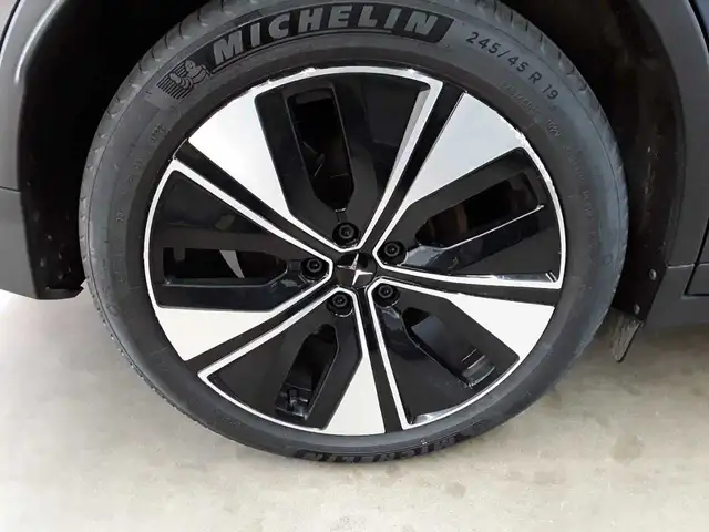 Polestar 2 view 20