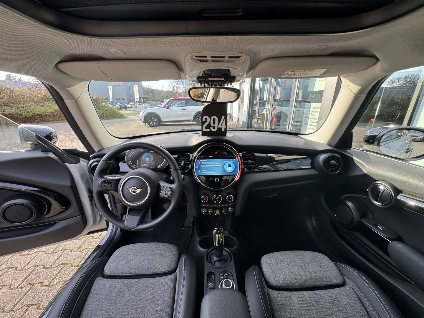 MINI Cooper SE Panorama LED DAB Sportsitze Keyless PA Grau - 2