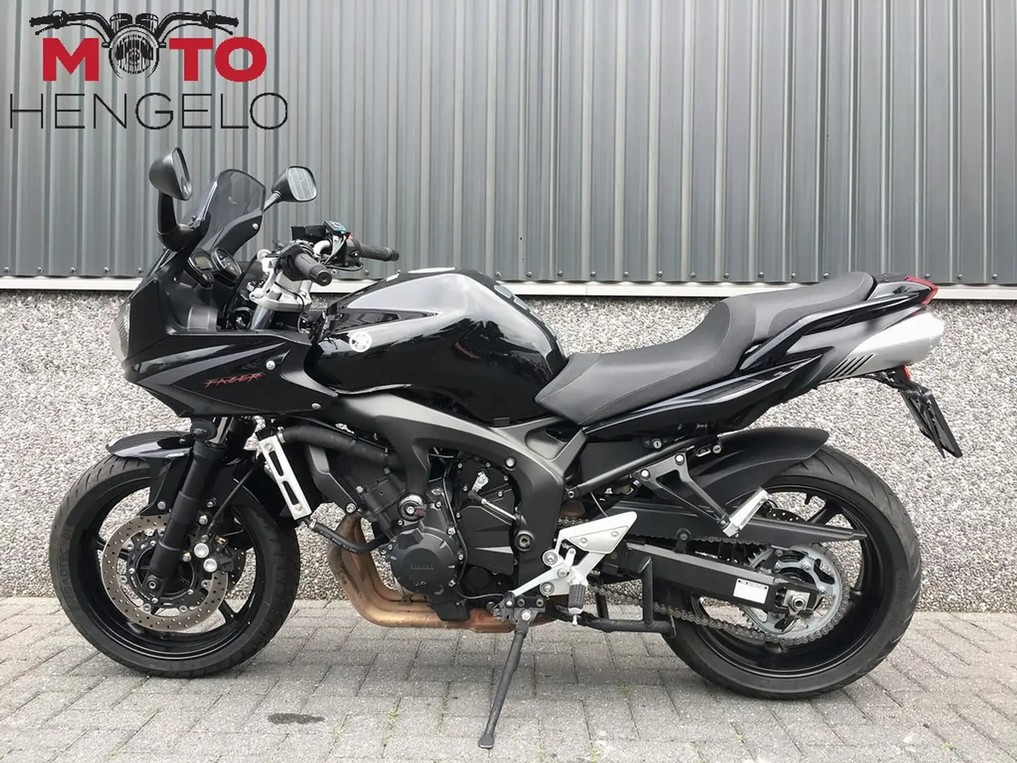 Yamaha FZ 6 FAZER S2 Zwart - 2