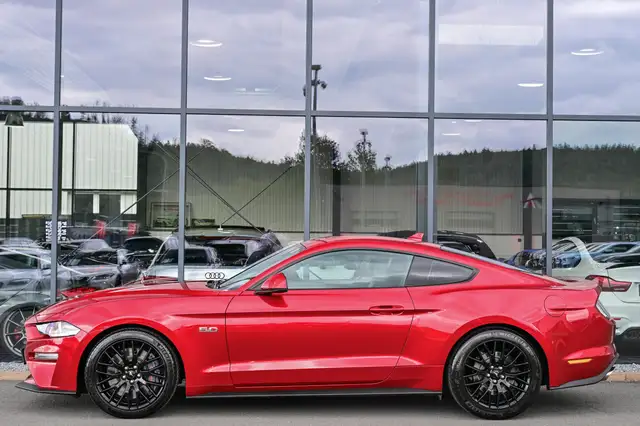 Ford Mustang view 6