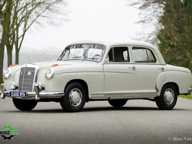 Mercedes-Benz 220 220S (W180) Ponton