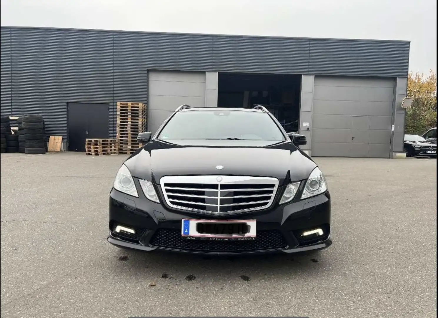 Mercedes-Benz E 350 T Avantgarde 4MATIC CDI Aut. - 1