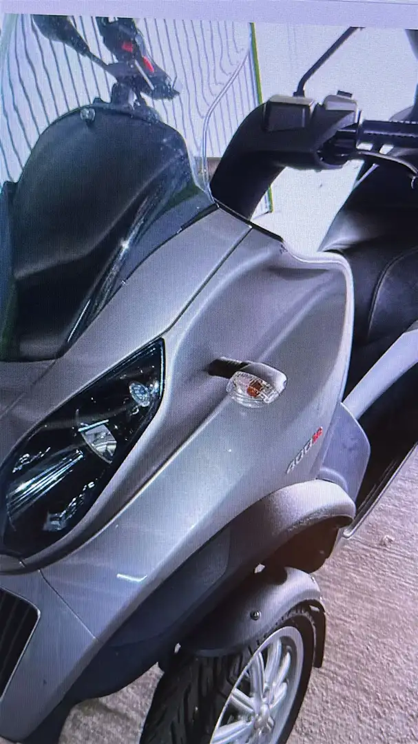 Piaggio MP3 400 Szürke - 2