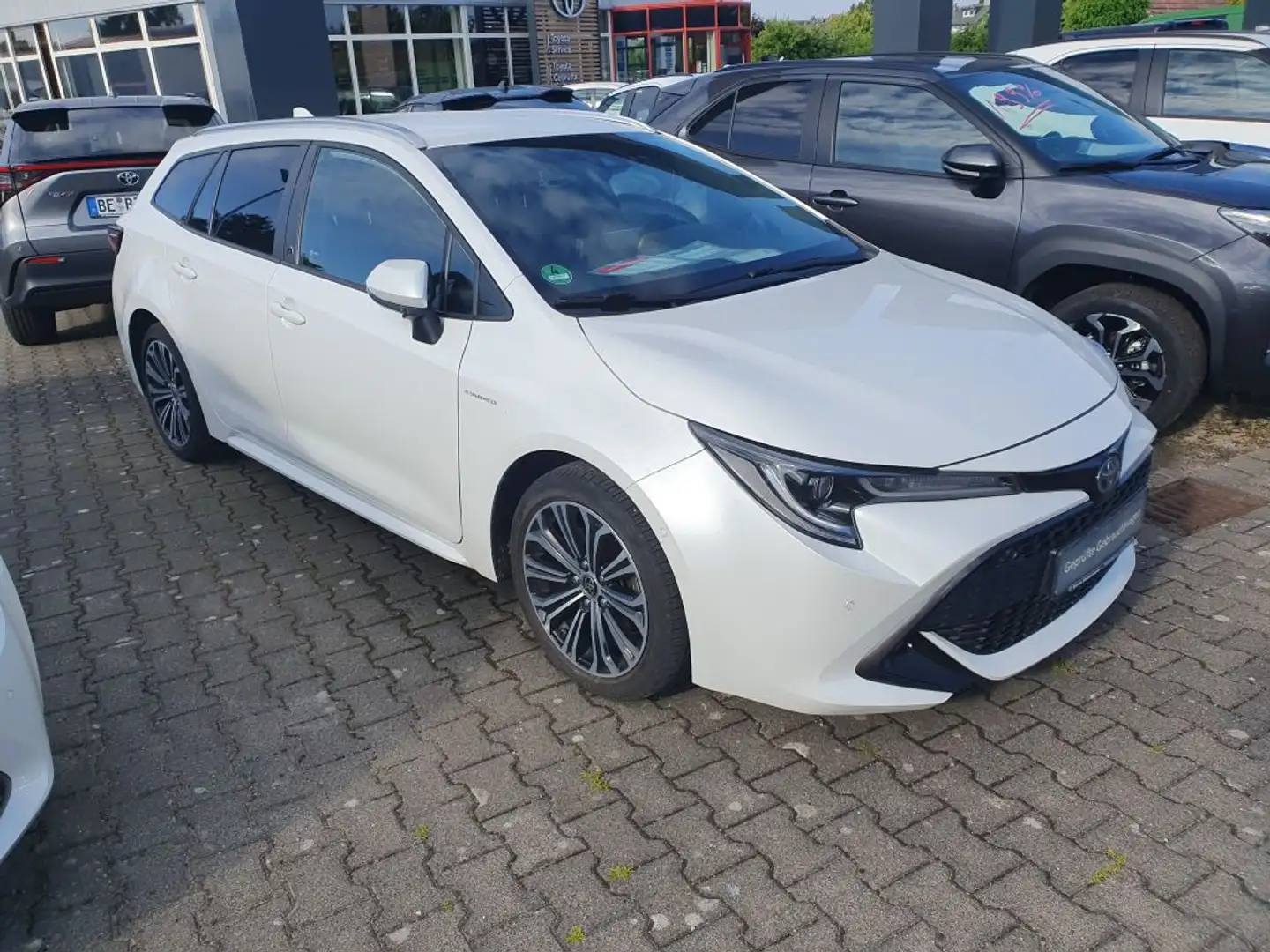 Toyota Corolla 2.0 Hybrid Touring Sports Team D  Car Play White - 2