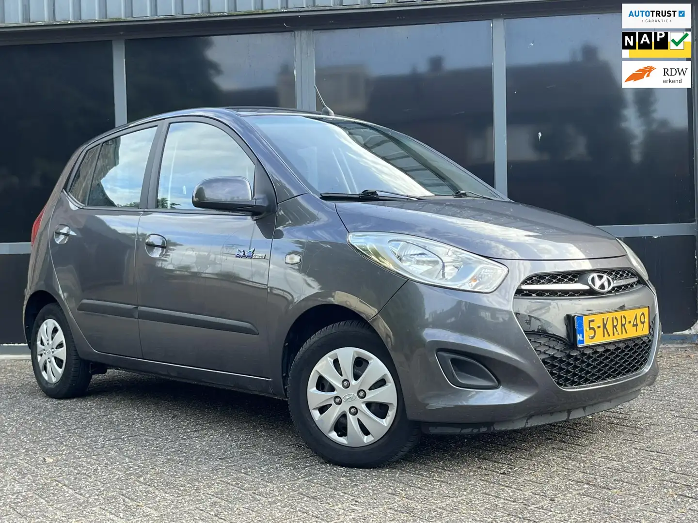 Hyundai i10 1.0 i-Drive Cool Grijs - 1