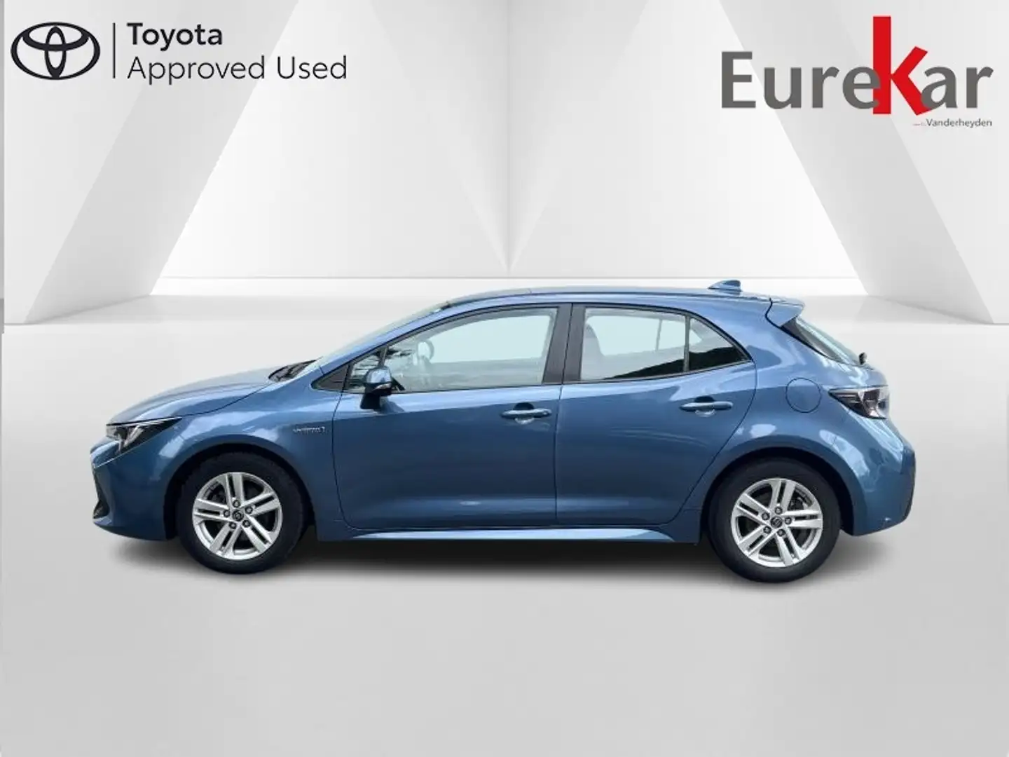 Toyota Corolla 1.8 Hybrid Lounge CVT Blauw - 2