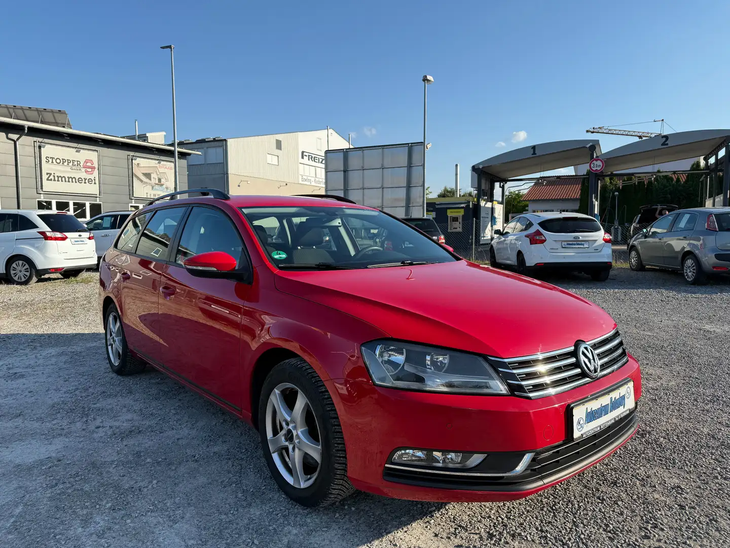 Volkswagen Passat Variant Trendline BlueMotion - NAVI - 2. HAND - EURO 5 - Rot - 1