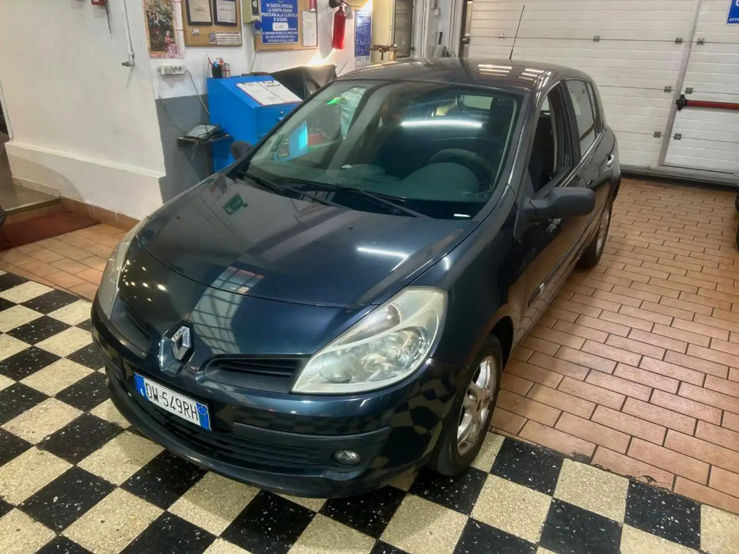 Renault Clio Storia 1.2 16V 5 porte Dynamique Blauw - 1