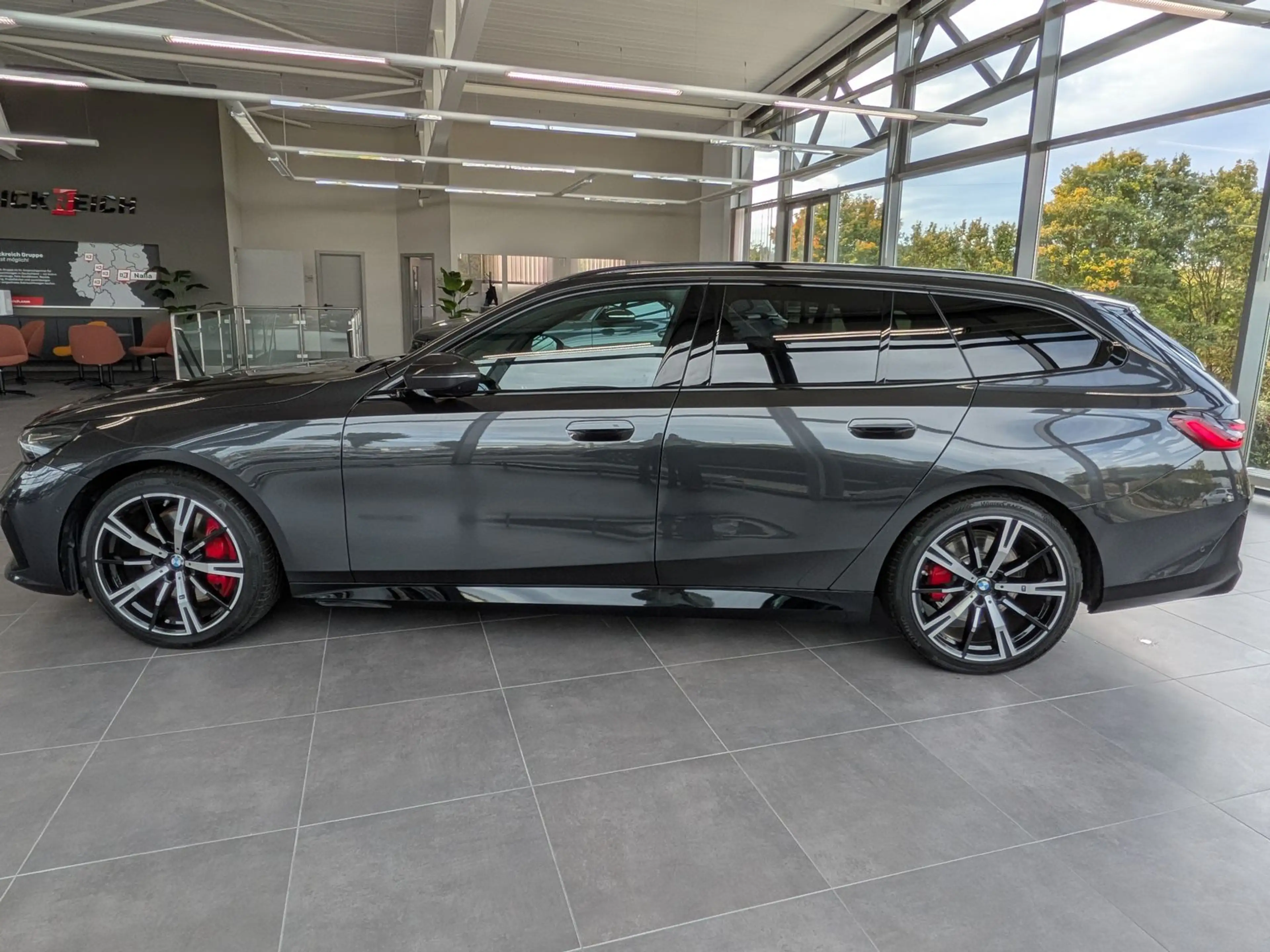 BMW 540 d xD M-Sport Pro Pano Innov. Travel AHK 20" — photo 5