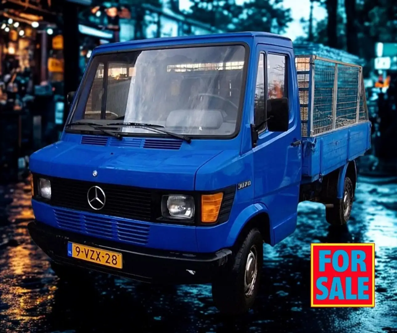 Mercedes-Benz Flatbed Синій - 1