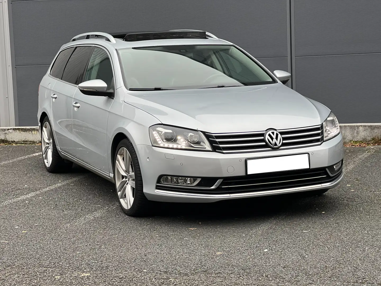 Volkswagen Passat Variant SW 2.0 TDI 170 CR BlueMotion Technology Carat DSG6 Grau - 1