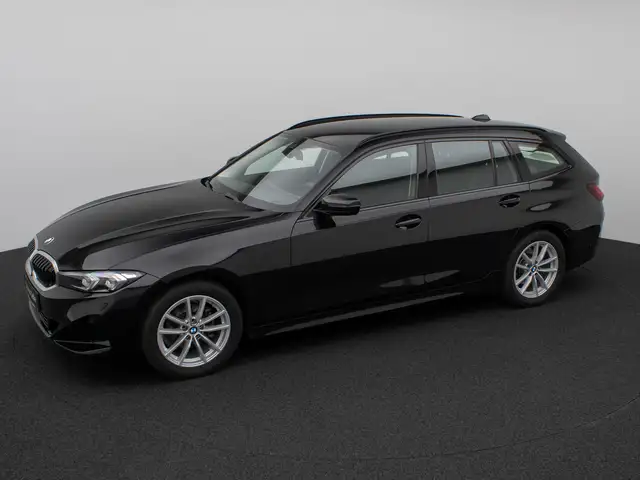 BMW 3 Series view 12