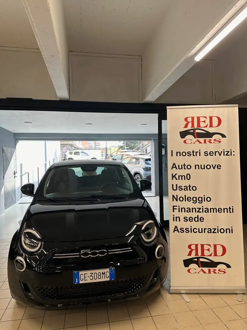 Fiat 500e 500e Cabrio 42 kWh Icon Zwart - 1