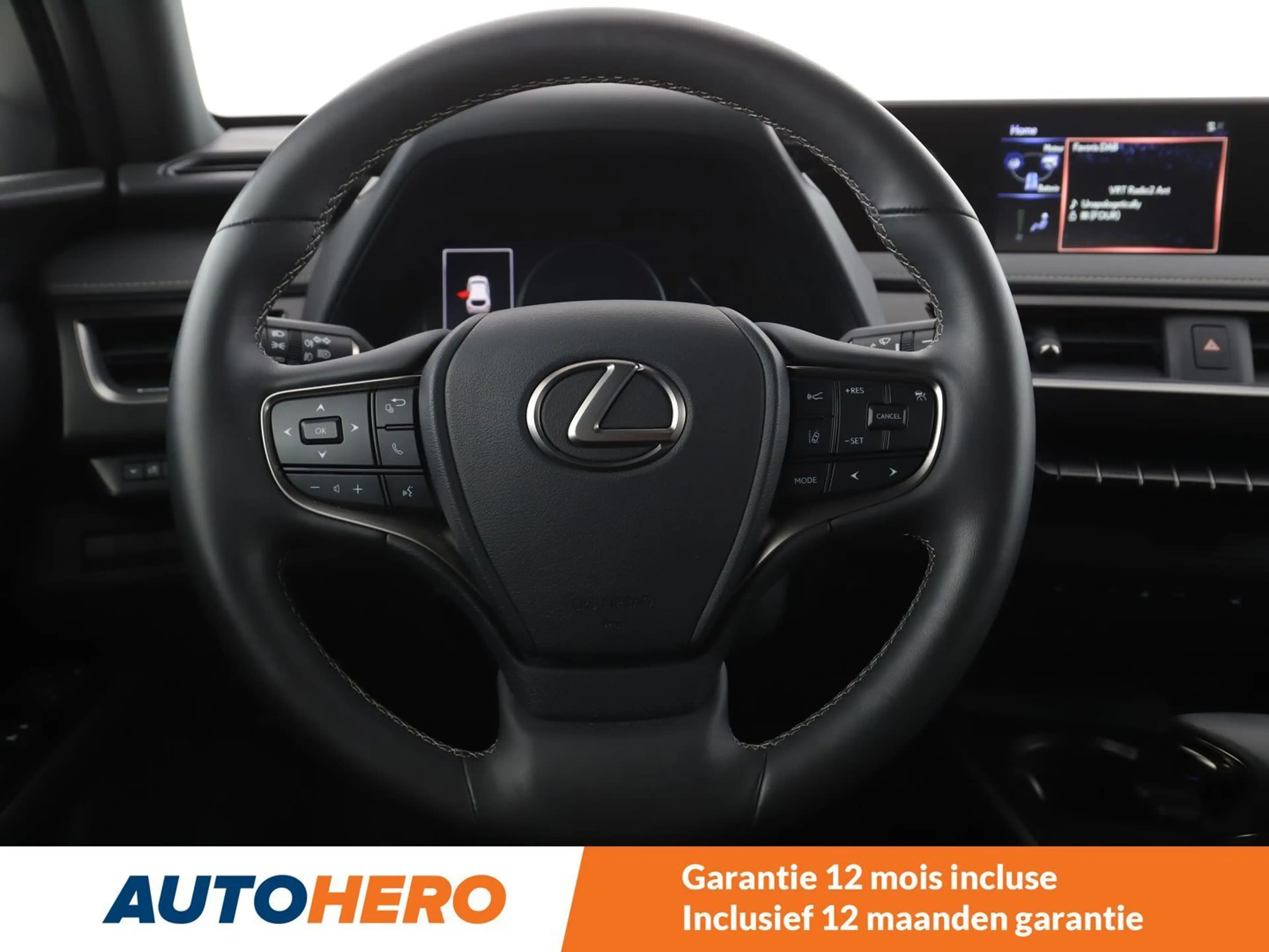 Lexus UX 250h UX 250h Style Edition — photo 10