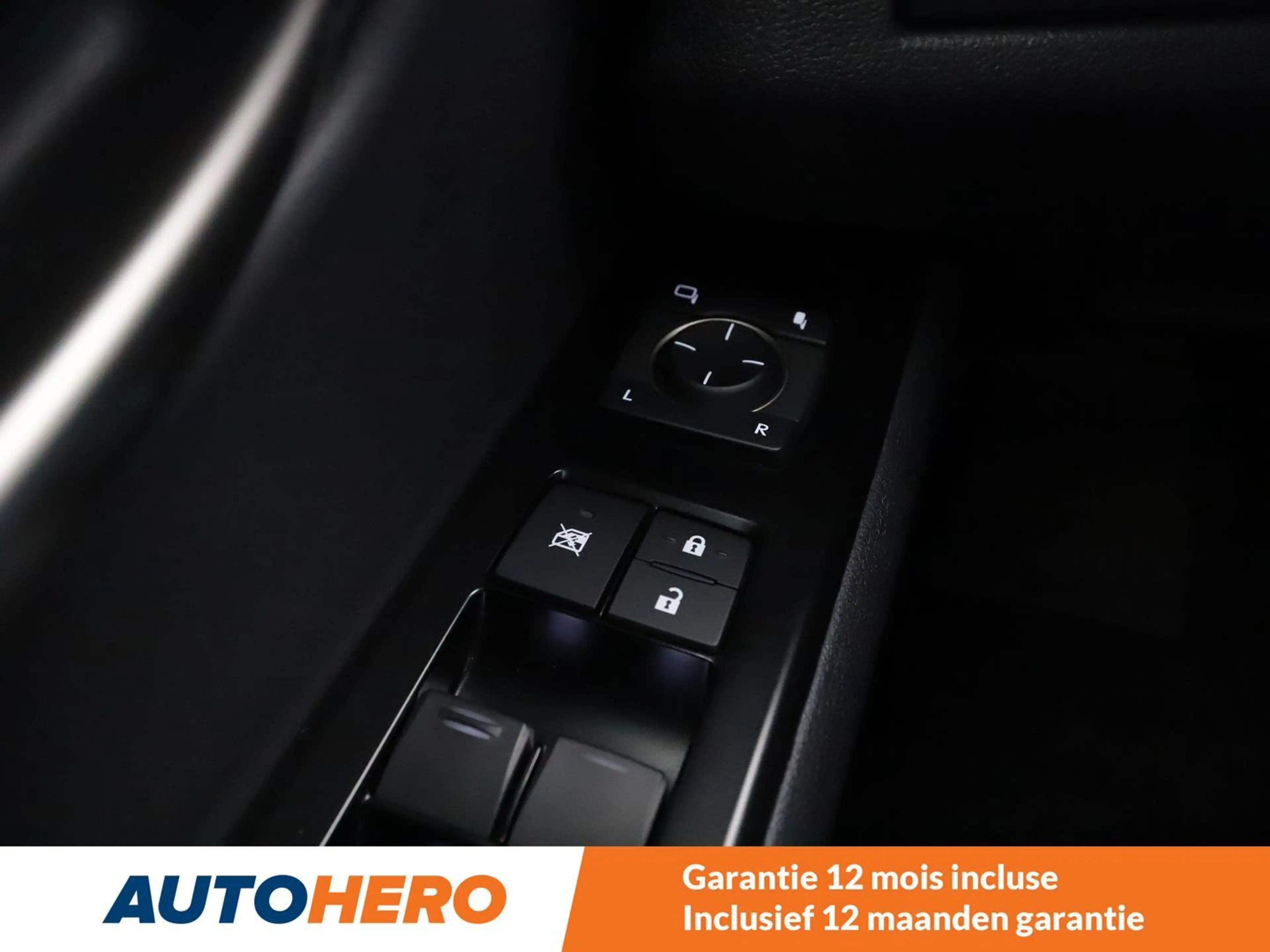 Lexus UX 250h UX 250h Style Edition — photo 14